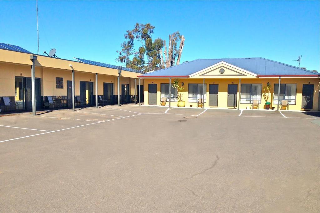Motor Motel 4*